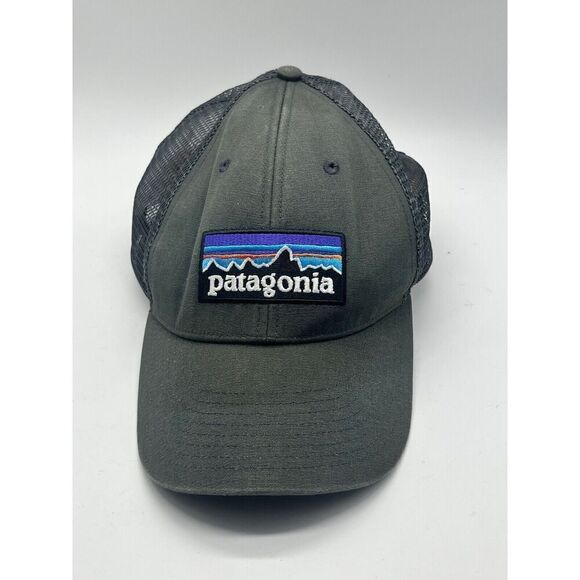 Patagonia P-6 Logo Mesh Trucker Snapback Ball Cap Hat Gray Adjustable 38016 Mens - Picture 1 of 4